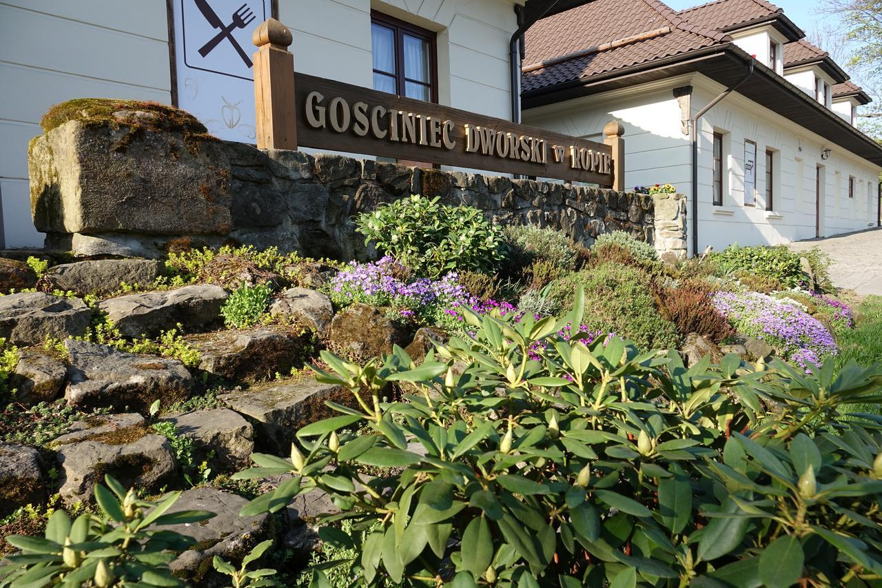 Gosciniec Dworski W Ropie - Pokoje Goscinne Ropa Exteriér fotografie